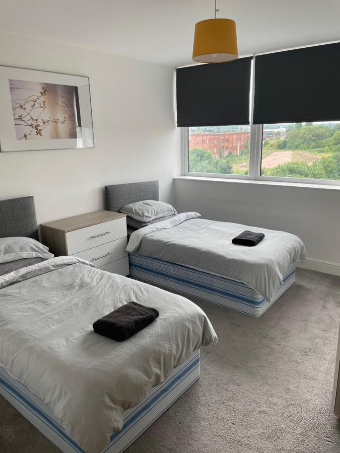 #0611 Two Bedroom Serviced Apartment - Free Parking Derby Extérieur photo